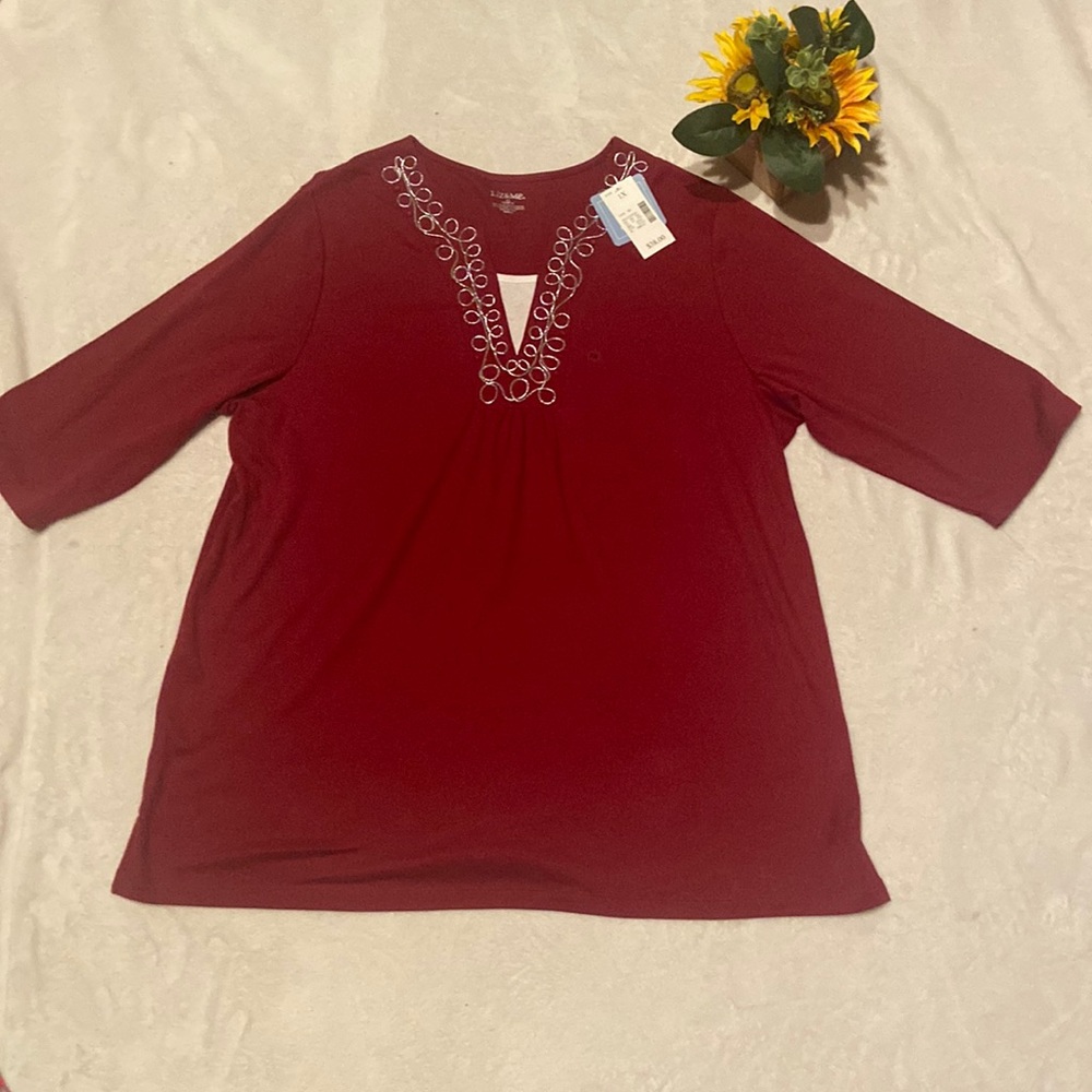 LIZ & ME NWT Size 1X 18/20W Pullover Top Elbow Length Sleeves Neck Line Bling